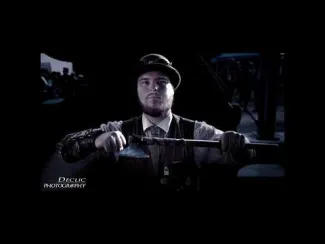 Preview image for the video "Interview Steampunk Captain Glenn by Declic Photography".